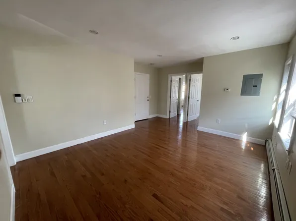 2 Wyman Pl, Jamaica Plain, MA