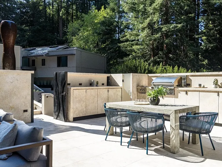 7 Ethel Ct — Photo 2