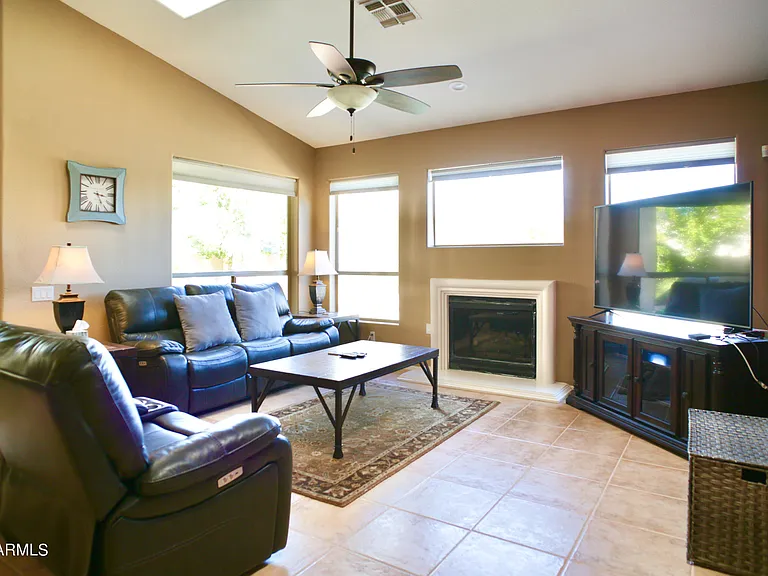 4683 S Oleander Dr — Photo 32