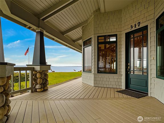 3rd image of 317 Captain Gray Court SE