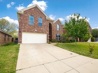 4812 Summer Oaks Ln, Fort Worth, TX 76123