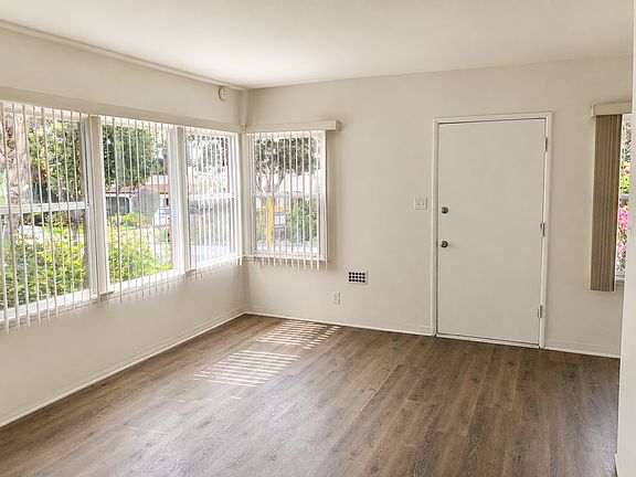 4th image of 1559 Santa Barbara St #0