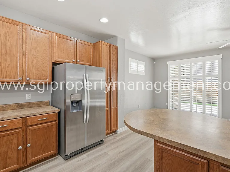 115 W Mountain Sage Dr — Photo 16