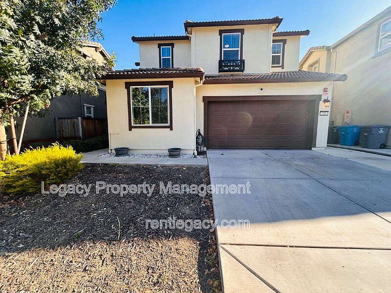 1st image of 320 Fruitvale Rd
