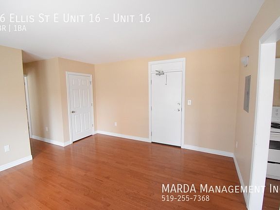 3rd image of 16 Ellis St E #16