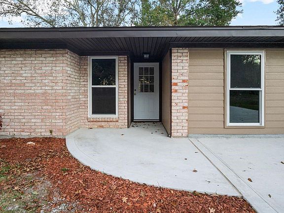 3rd image of 1347 E Palm Dr