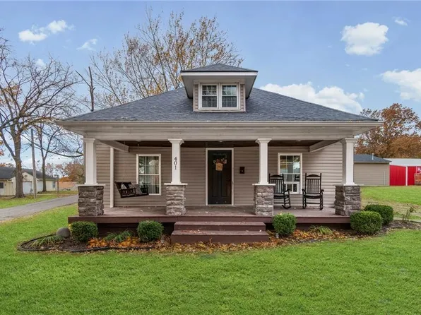 401 E Ely St, Carrollton, MO 64633