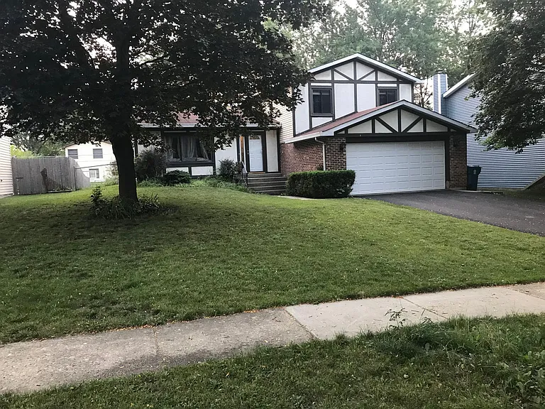 134 S Berteau Ave — Photo 3