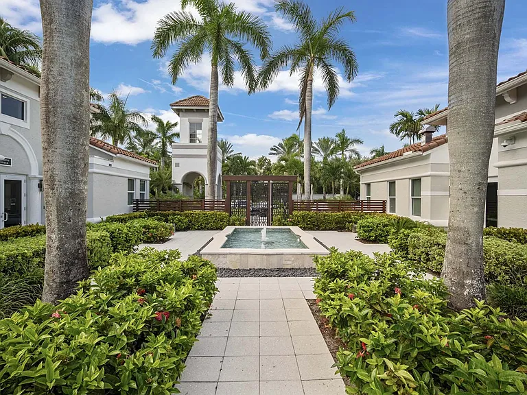 Windsor at Miramar — Photo 18