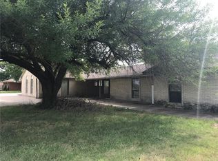 2125 Country Club Rd, Lucas, TX 75002
