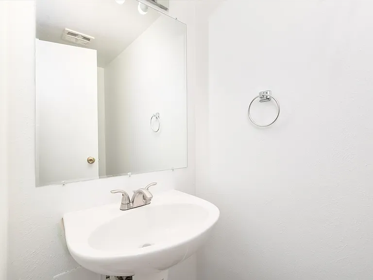 2280 Billings St — Photo 11