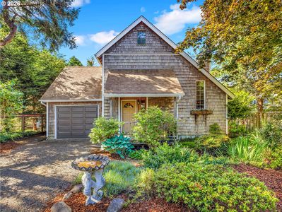 643 5th St, Gearhart, OR, 97138