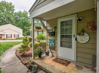 1304 Old Coach Rd SW, Marietta, GA 30008