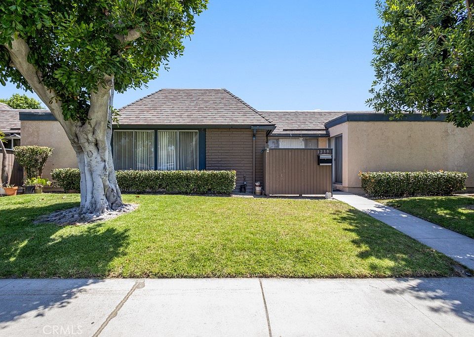 1st image of 1239 E Bell Ave