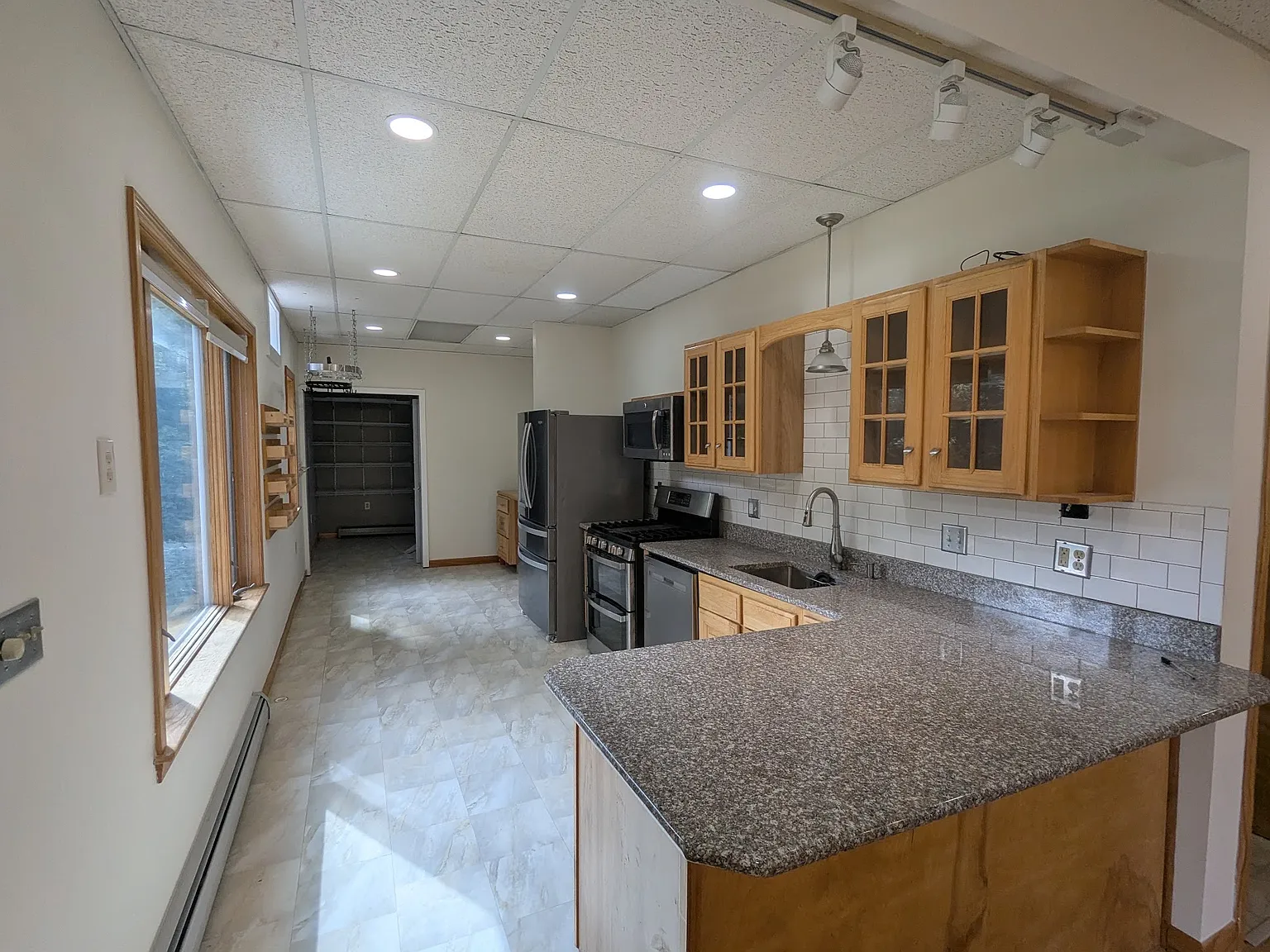 72 Landmark Hill Dr — Photo 1