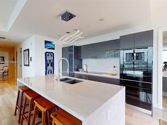 4th image of 1451 Brickell Ave Unit 3803