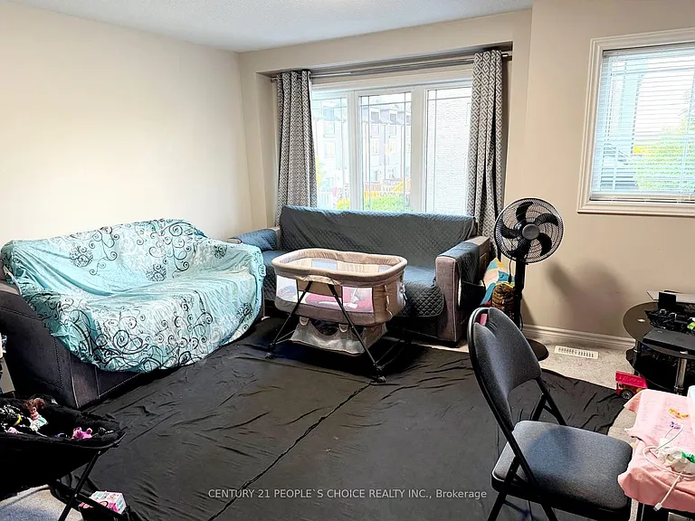 12 Poplar Dr #1 — Photo 6