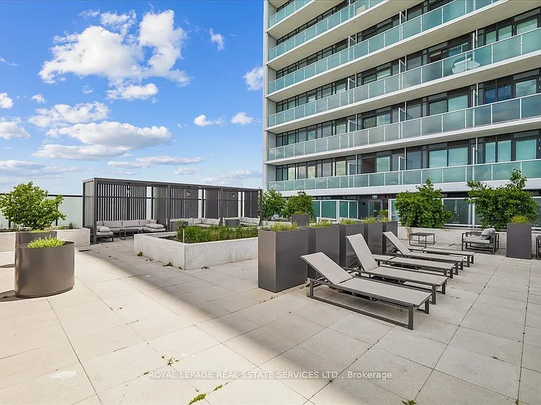 188 Fairview Mall Dr #707 — Photo 30