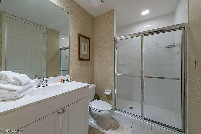 400 Flagship Dr #905 — Photo 9