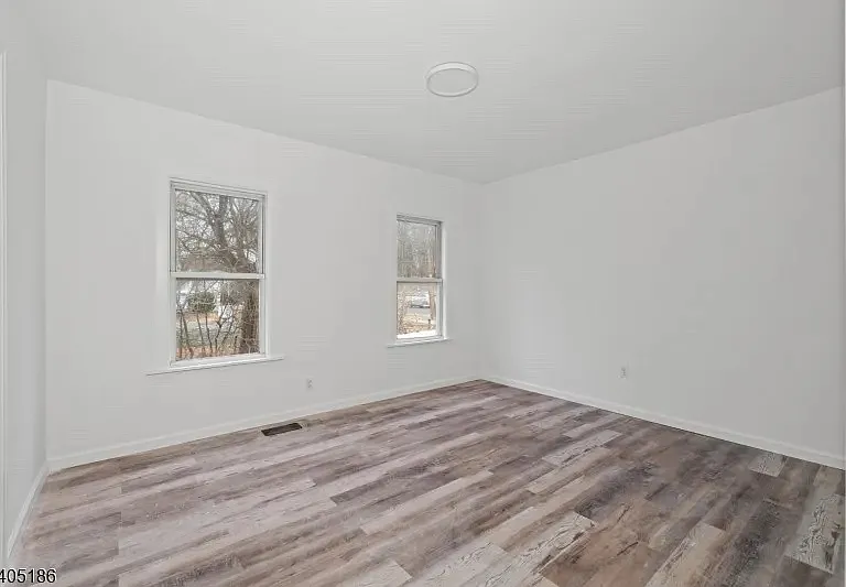 509 Centre St #1 — Photo 7