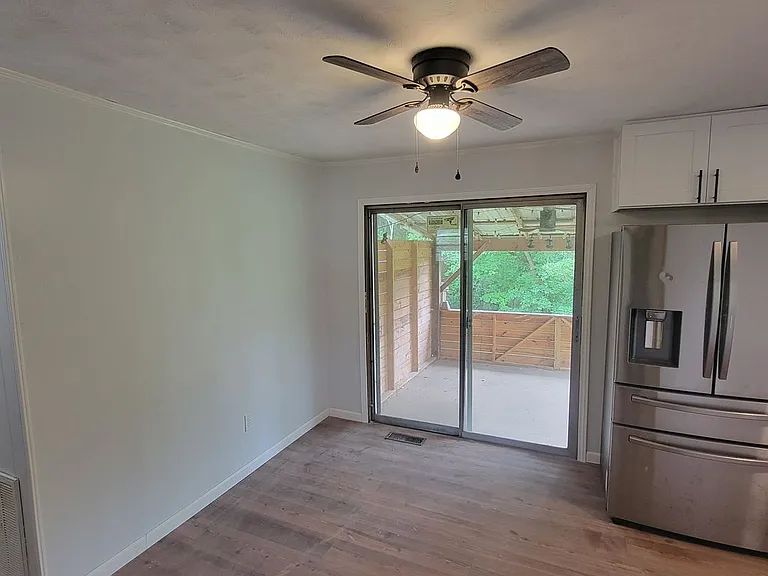 1508 Holladay Rd — Photo 4