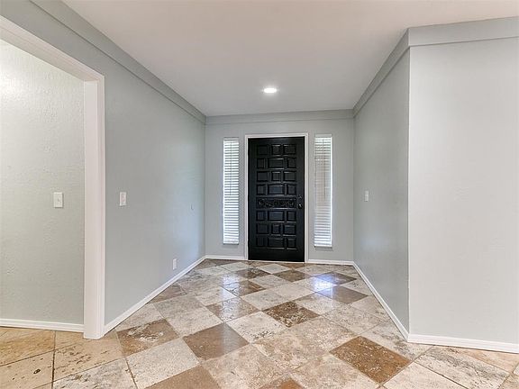 5th image of 13241 Saint Andrews Dr