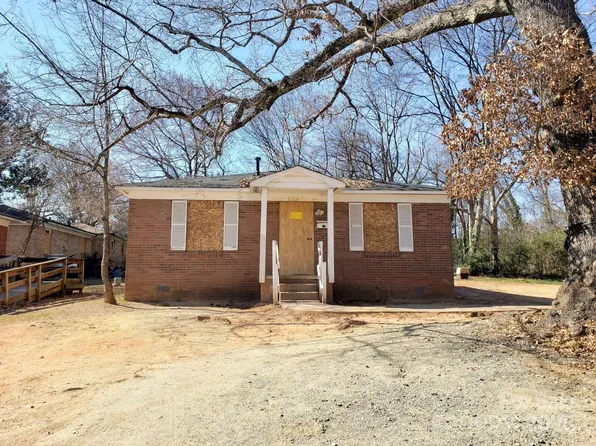 2207 Madrid St, Charlotte, NC 28216