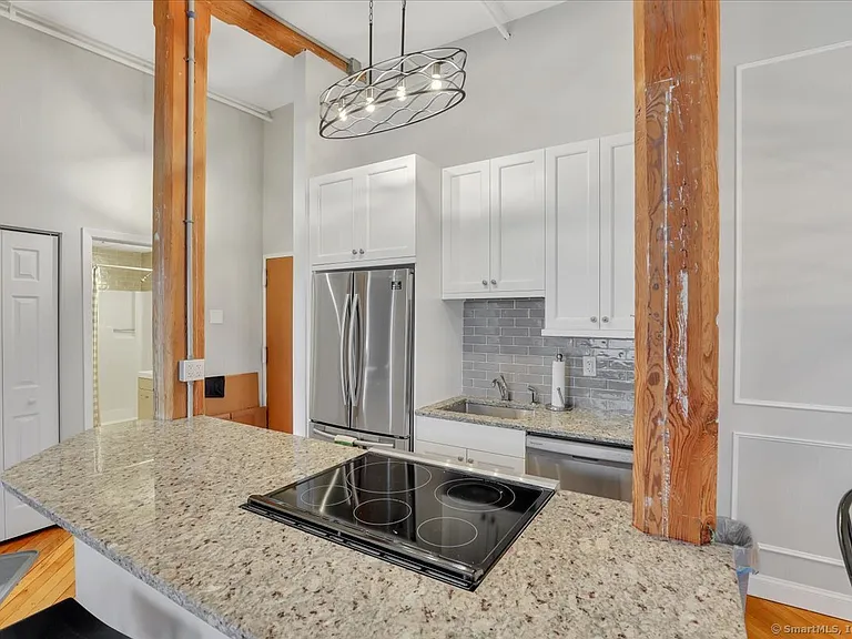 222 Williams St E #416 — Photo 3