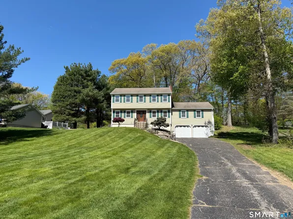 74 Hillside Lane, Monroe, CT 06468