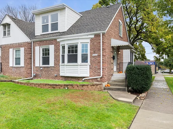 4447 Joliet Ave, Lyons, IL 60534