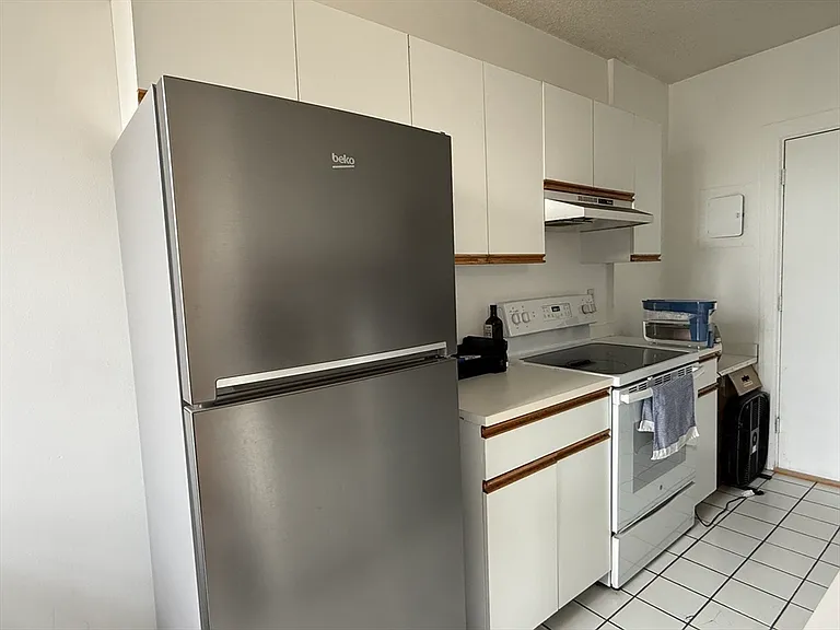 141 Englewood Ave #43 — Photo 4