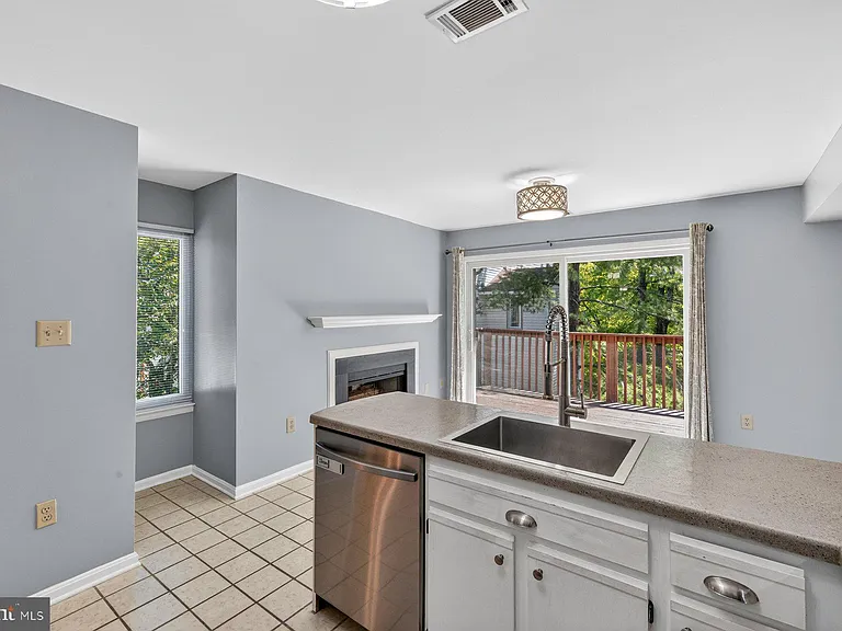 18273 Leman Lake Dr — Photo 9