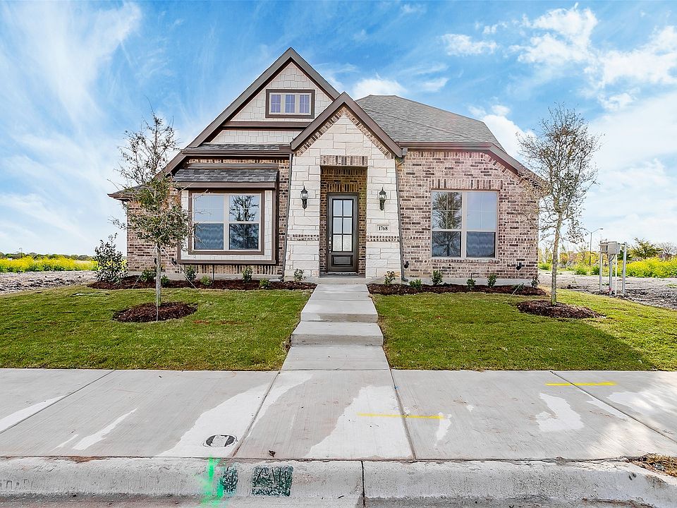 1st image of 1768 Vista Way