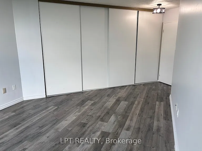 10 Dean Park Rd #1101 — Photo 23