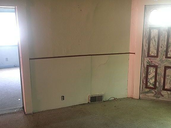 bonus living room- mn level