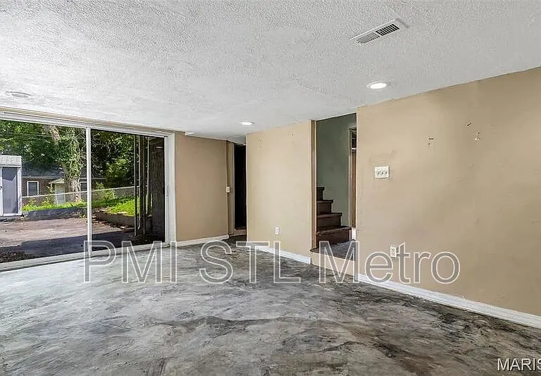 5212 Fletcher St — Photo 22