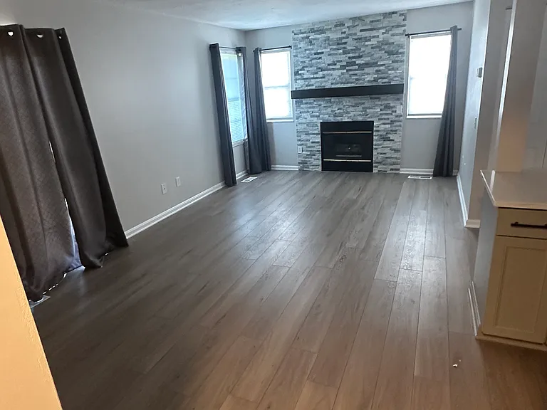 24716 Grove Pond Way — Photo 4