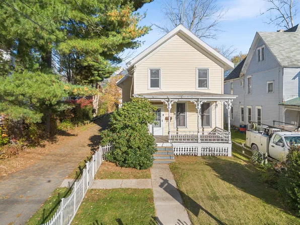 20 Center St, Deposit, NY 13754