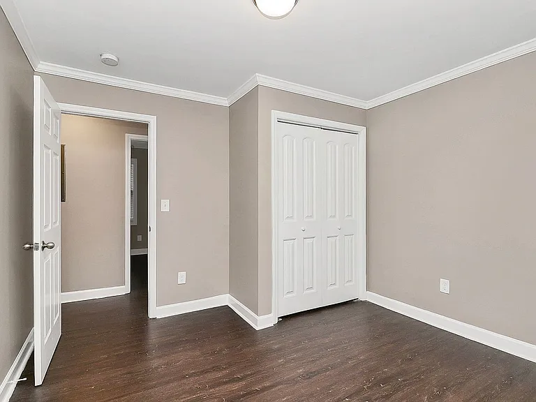 2215 Kennesaw Dr — Photo 9