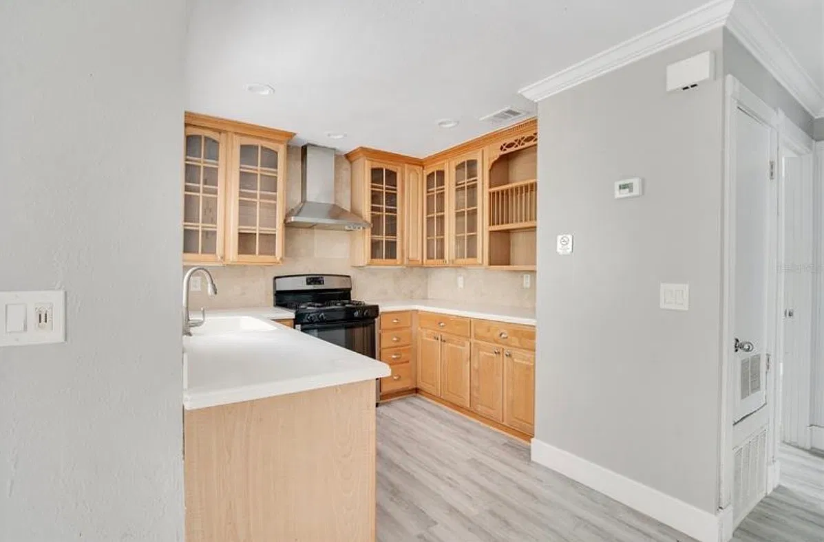 2 bed, 2154 sqft, $2,200 — Photo 4