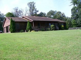 4647 Winfield Rd, Winfield, WV 25213