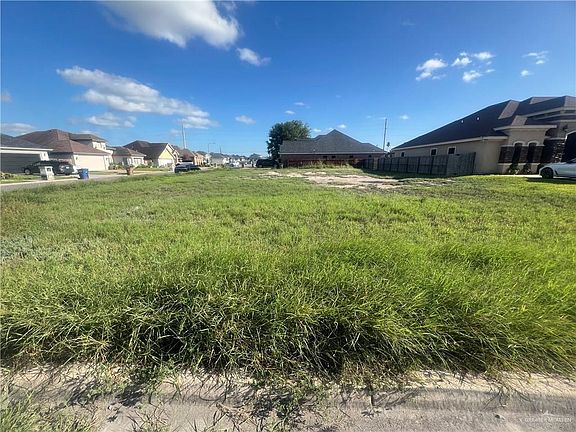 4th image of 1518 Granada Cir