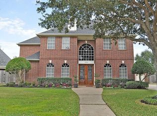 2926 W Autumn Run Cir, Sugar Land, TX 77479