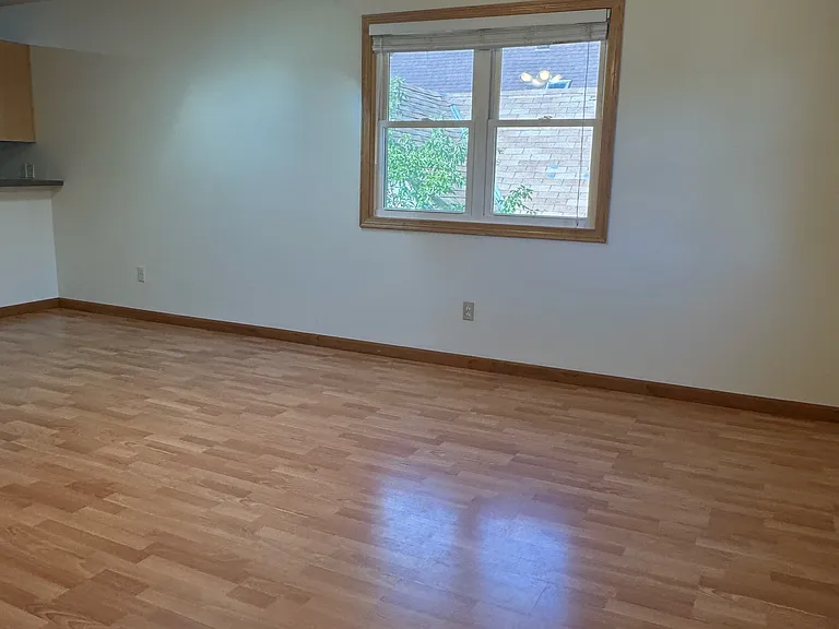 3101 N Newhall St #C — Photo 27