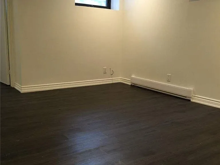 152 Dowling Ave #4 — Photo 6