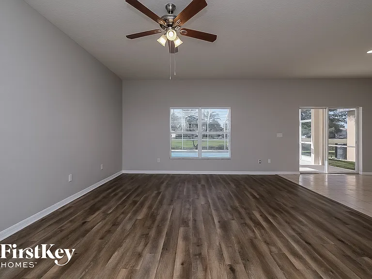 1510 Emerald Hill Way — Photo 2