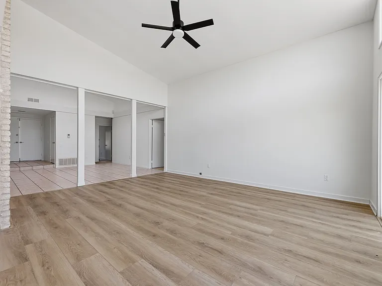 14545 Hillndale Way — Photo 8