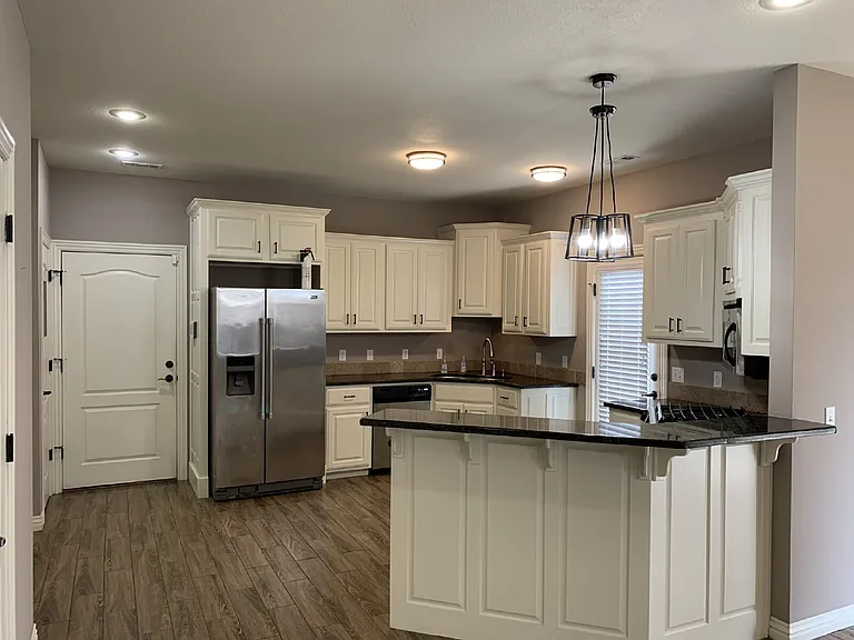 4156 W Bradstreet Ln — Photo 9