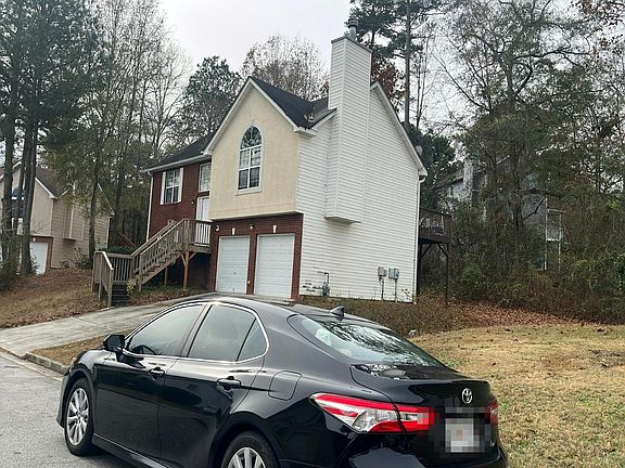 2nd image of 1023 Brecken Ln