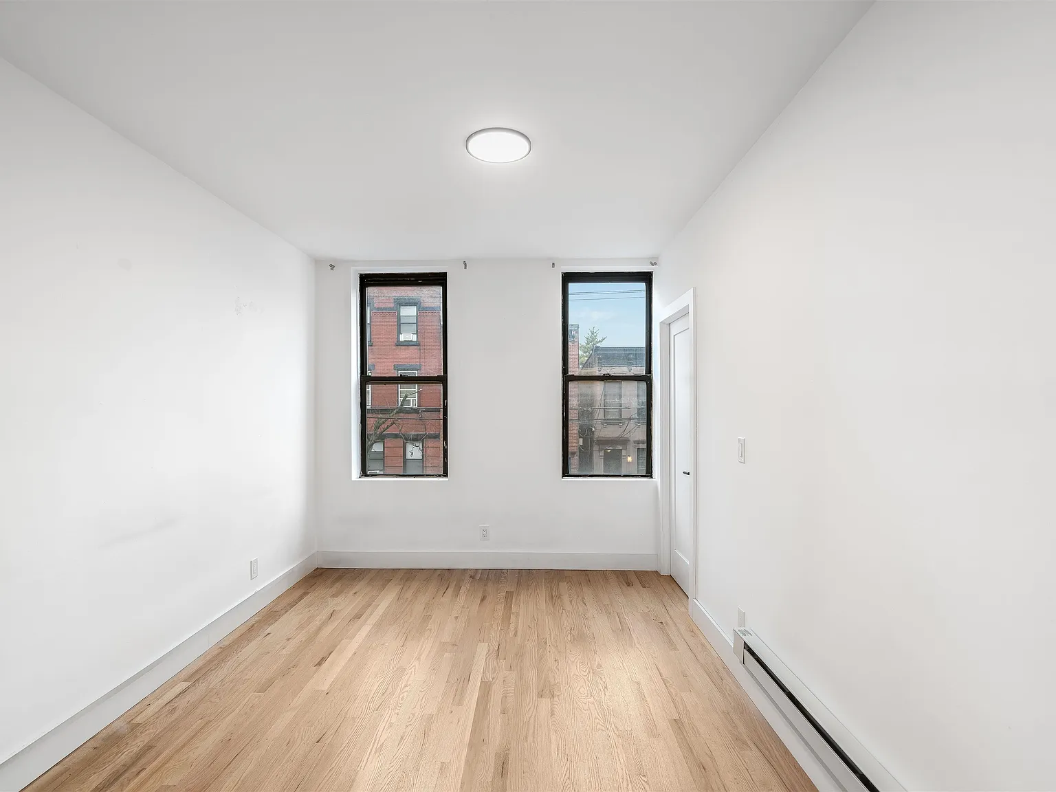 1 bed, 1.0 bath, $3,500 — Photo 4